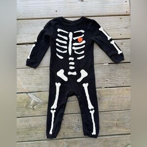 Gap 100% cotton skeleton romper onesie - 18-24 months